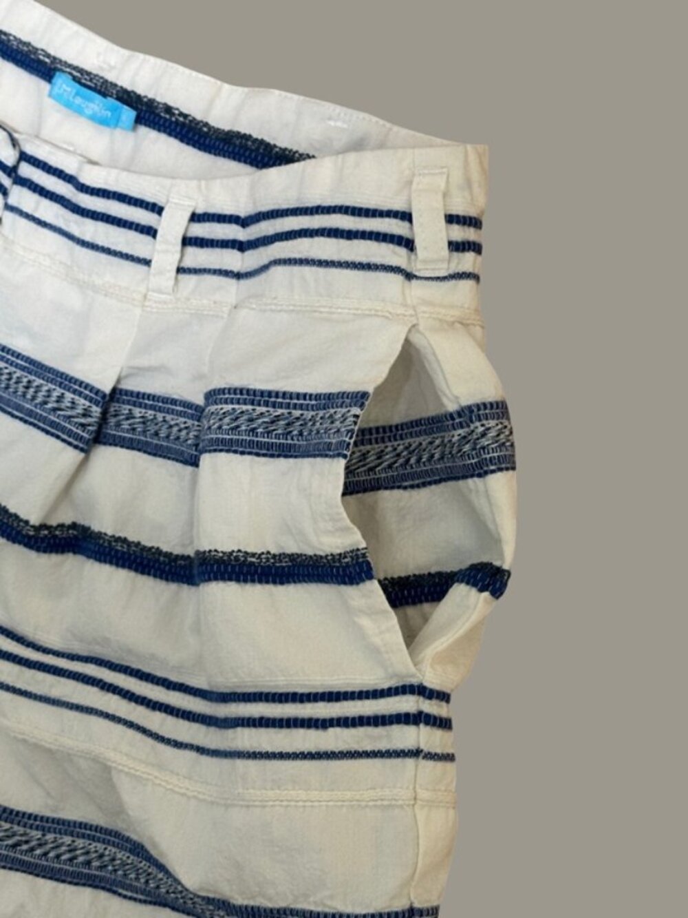 J.McLaughlin Blue White Embroidered Striped Shorts Resort Preppy Mid Rise Size 4 - Picture 9 of 9
